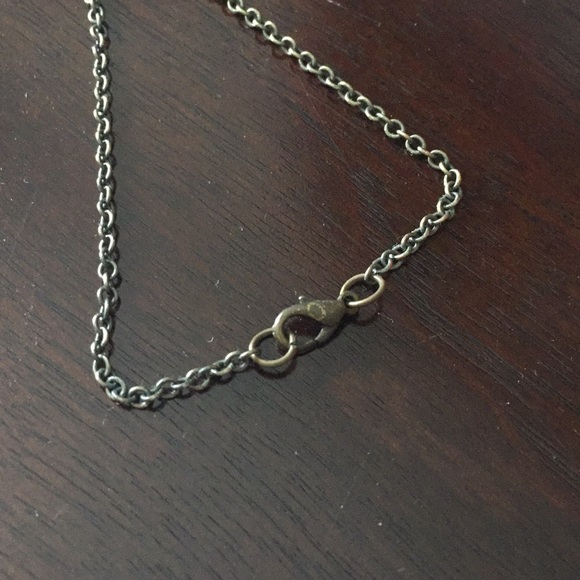 Navy and white lace oval pendant necklace - Picture 3 of 3